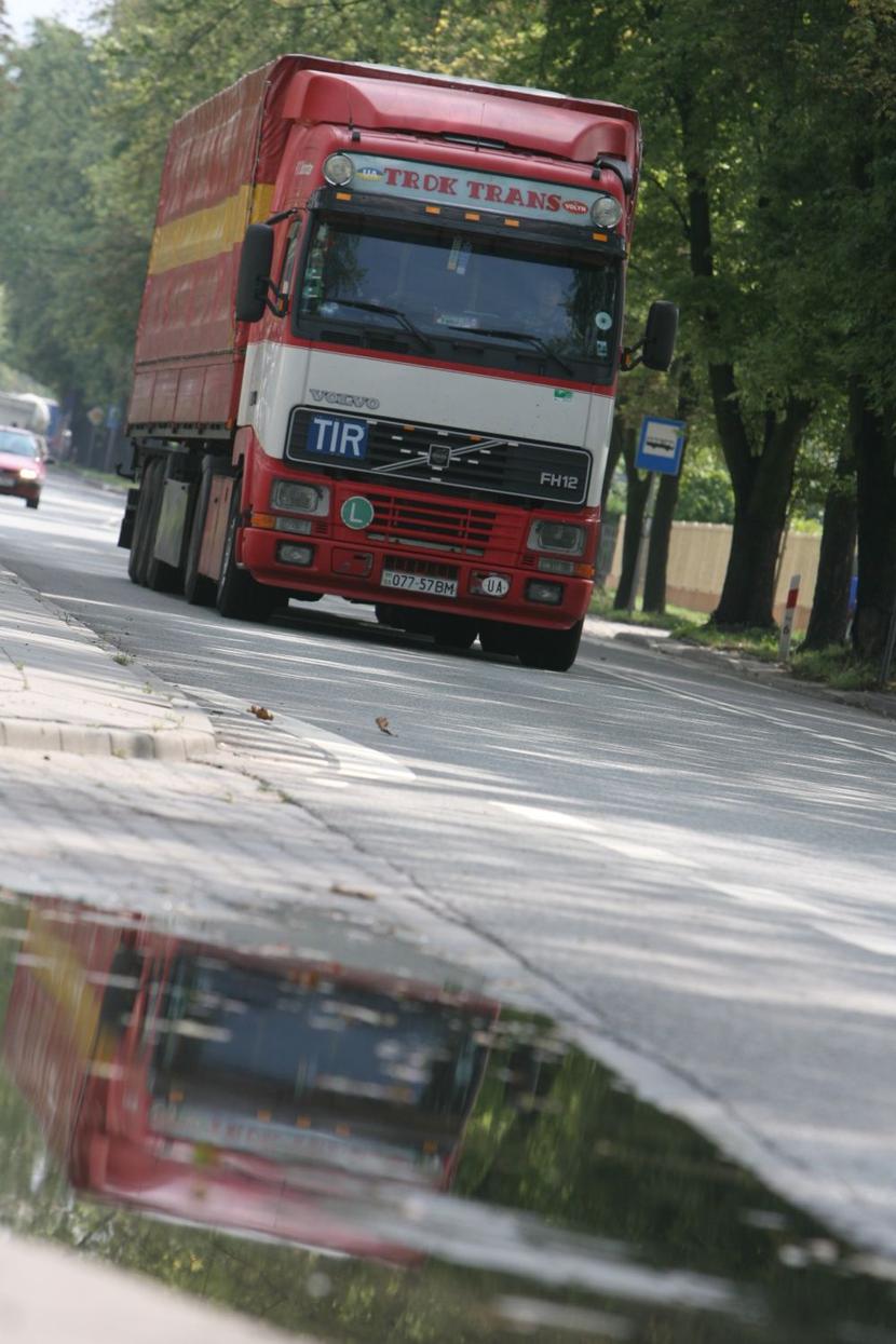Wzrost produkcji przemysłowej ikonsumpcji to więcej zleceń transportowych. Wzrost produkcji przemysłowej ikonsumpcji to więcej zleceń transportowych.