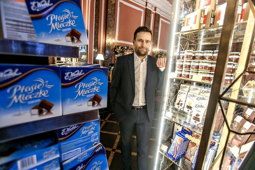 ZMNIEJSZYĆ SEZONOWOŚĆ: ZMNIEJSZYĆ SEZONOWOŚĆ: