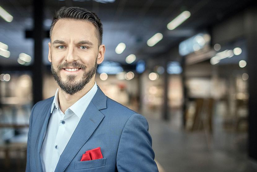 TRANSFORMACJA: TRANSFORMACJA: