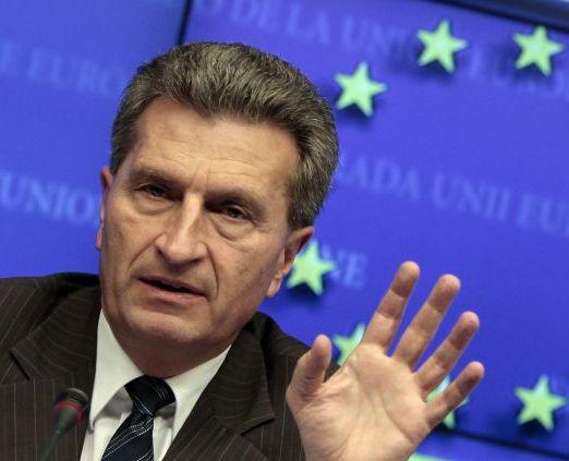 Guenther Oettinger. (fot. Bloomberg) Guenther Oettinger. (fot. Bloomberg)