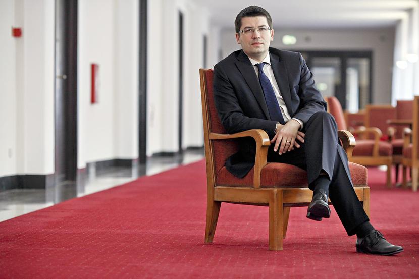 MAŁO CZASU: MAŁO CZASU: