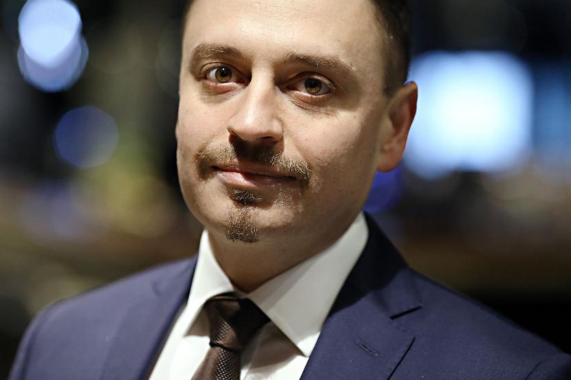 NIESZKODLIWA DEWIACJA: NIESZKODLIWA DEWIACJA:
