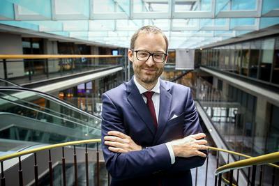 Marek Dietl oceniany jest jako dobry fachowiec wysłany na trudny odcinek. Zdaniem ekspertów, jeśli nie otrzyma dłuższego mandatu, to jego rządy staną się jedynie epizodem na podupadającym rynku kapitałowym.