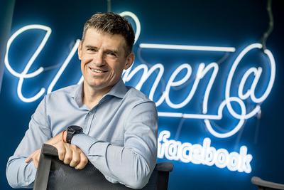 Robert Bednarski, dyrektor krajowy Facebooka na Europę Środkowo- Wschodnią, podkreśla, że cyfryzacja jest ogromną szansą dla małych i średnich przedsiębiorstw. Zwraca uwagę, że przed jej nadejściem niewiele z nich mogło pozwolić sobie na wykupienie reklamy telewizyjnej lub stworzenie działu zajmującego się obsługą klienta.