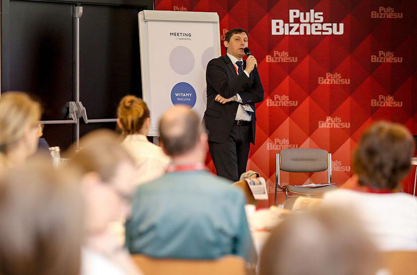 KURTUAZYJNE BŁĘDY: KURTUAZYJNE BŁĘDY: