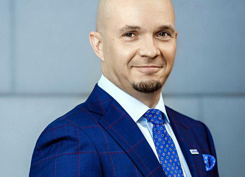 CAŁA NAPRZÓD: CAŁA NAPRZÓD: