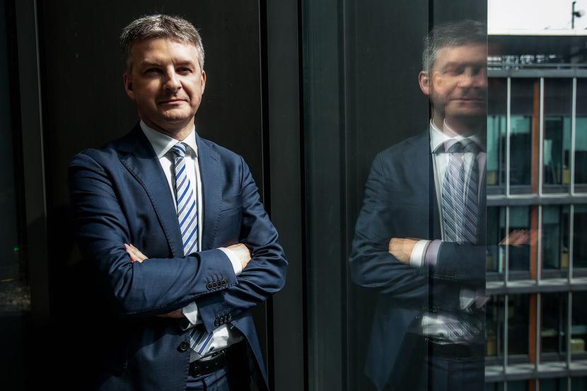 ZMIANA STRUKTURY: ZMIANA STRUKTURY: