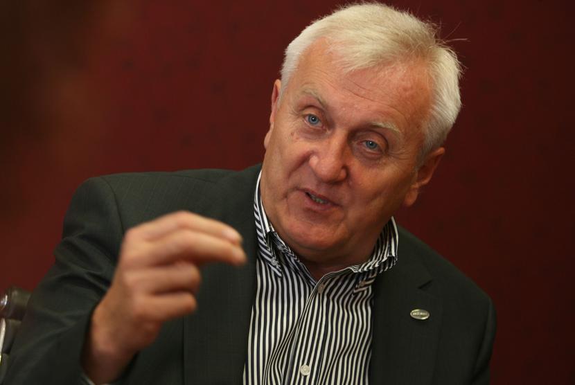 SENIORZY NA CELOWNIKU: SENIORZY NA CELOWNIKU: