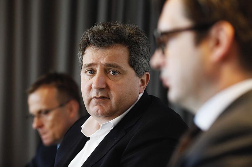 NIEKOŃCZĄCA SIĘ OPOWIEŚĆ: NIEKOŃCZĄCA SIĘ OPOWIEŚĆ: