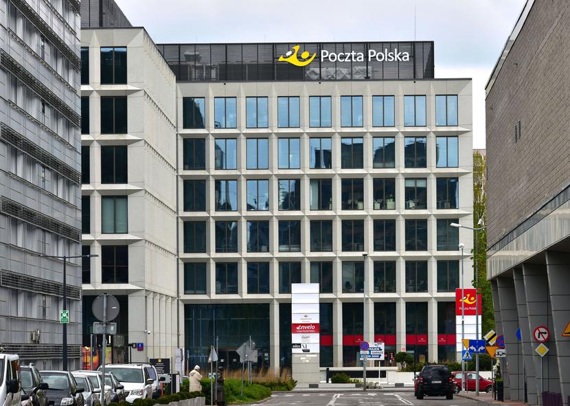 Poczta Polska - główna siedziba przy ul. Rodziny Hiszpańskich 8 w Warszawie 