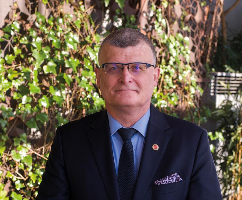 Dr n. med. Paweł Grzesiowski Dr n. med. Paweł Grzesiowski