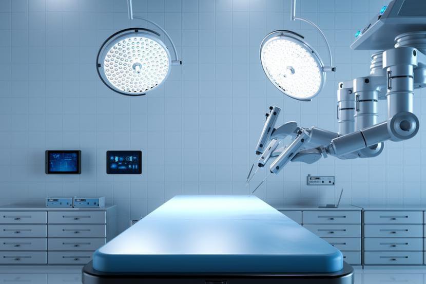 Osoby, które wykonują operacje za pomocą robota, muszą być certyfikowane – podobnie jak pilot samolotu, który, zanim samodzielnie usiądzie za sterami, musi najpierw odbyć okres ćwiczebny - uważa dr. hab. Paweł Łęgosz. Osoby, które wykonują operacje za pomocą robota, muszą być certyfikowane – podobnie jak pilot samolotu, który, zanim samodzielnie usiądzie za sterami, musi najpierw odbyć okres ćwiczebny - uważa dr. hab. Paweł Łęgosz.