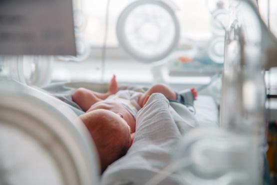 Naukowcy zbadają skuteczność i bezpieczeństwo zastosowania salbutamolu w kuracji zapobiegawczej wdrażanej u noworodków z zaburzeniami oddychania po urodzeniu. Naukowcy zbadają skuteczność i bezpieczeństwo zastosowania salbutamolu w kuracji zapobiegawczej wdrażanej u noworodków z zaburzeniami oddychania po urodzeniu.