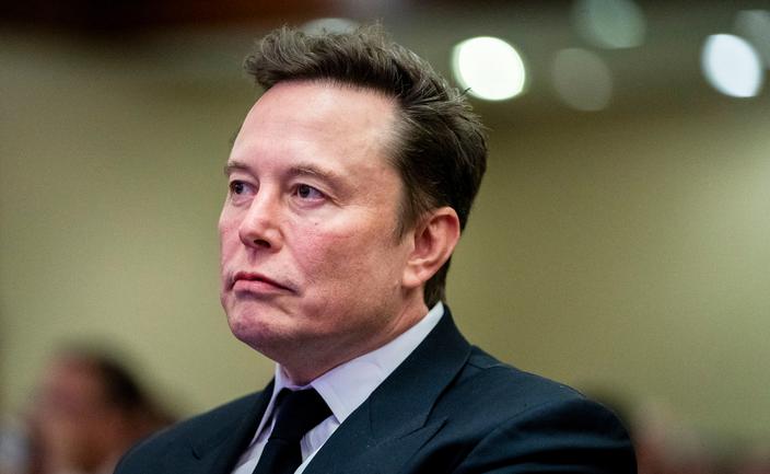 Elon Musk zapowiada Grokipedię, konkurencję dla Wikipedii od xAI