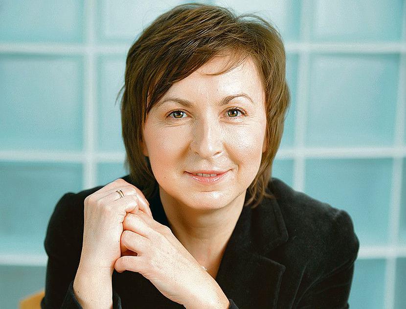 Przedsiębiorstwa z branży TSL są zobowiązane wobec społeczeństwa, by dostarczyć wszystkie towary w odpowiednim czasie do właściwych miejsc przy jak najmniejszej ingerencji w środowisko naturalne. Nie jest to proste, ponieważ działalność firm z tego sektora w dużej mierze opiera się na środkach transportu, które emitują znaczne ilości CO 2 do atmosfery — mówi Beata Konecka, menedżer ds. marketingu DB Schenker Logistics. [FOT. ARC]