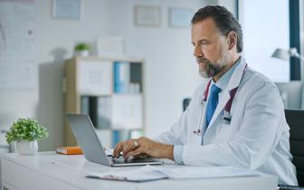 Sprawdź, jakie e-usługi mogą pomóc w codziennej pracy lekarza