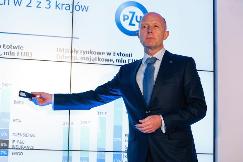 Prezes PZU Andrzej Klesyk podczas konferencji, na której ogłosił decyzję o przejęciach fot. Puls Biznesu_Marek Wiśniewski