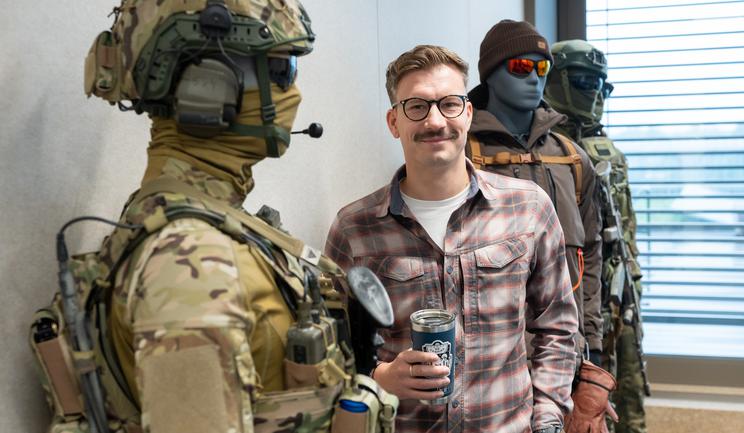 Mundury przyszłości szyją na Dolnym Śląsku