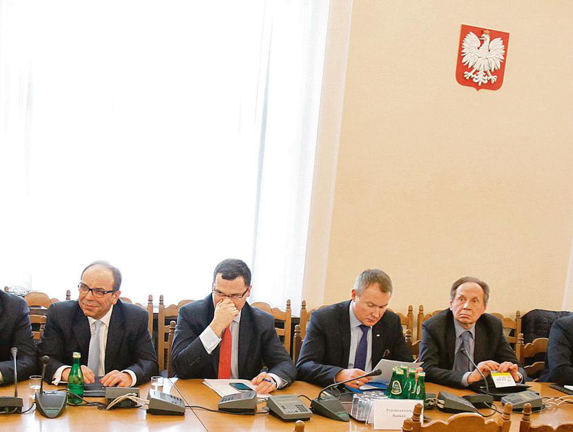 CZYTANIE PODRĘCZNIKA: