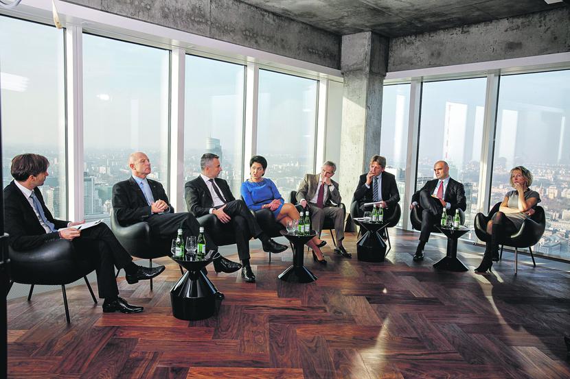 SZKOŁA SUKCESU: Uczestnicy debaty „PB” o polskich menedżerach w globalnych firmach przyznali, że nie ma ich wielu. Gdyby
 dzisiejsza młodzież miała korzystać tylko z krajowego systemu edukacji, jeszcze długo nic by się nie zmieniło. Ale coraz więcej dzieci,
 w tym potomstwo części rozmówców, uczy się za granicą. [FOT. MW]