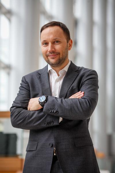 Jakub Zabłocki, założyciel i główny akcjonariusz XTB, sprzedał 14 proc. akcji, by uwiarygodnić biznes i jego wycenę.