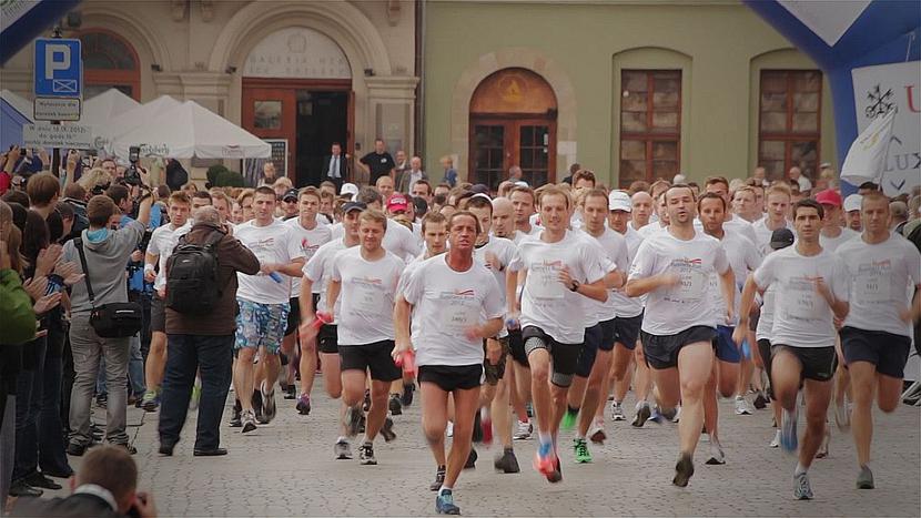 Uczestnicy zeszłorocznego Poland Business Run w Krakowie (FOT. katowicebusinessrun.pl)