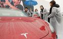 Tesla musiała instalować starsze procesory w autach składanych w Chinach