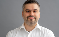 AI w przemysłach tradycyjnych: rewolucja w mleczarstwie i nowe standardy
wdrażania innowacji