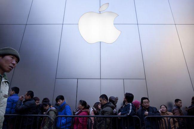 Sklep Apple w Chinach (fot. Bloomberg)