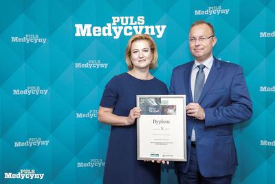 Dr hab. n. med. Beata Wojtczak oraz prof. dr hab. n. med. Marcin Barczyński z Klinki Chirurgii Ogólnej, Małoinwazyjnej i Endokrynologicznej Uniwersytetu Medycznego we Wrocławiu.