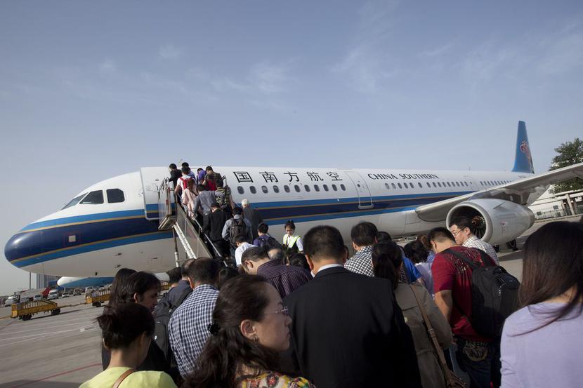 Samolot China Southern Airlines na lotnisku w Pekinie
