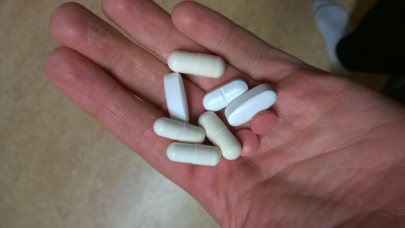 W Parlamencie Europejskim europosłowie i eksperci rynku farmaceutycznego, spotkali się w formule Okrągłego Stołu by rozmawiać o bezpieczeństwie lekowym. W Parlamencie Europejskim europosłowie i eksperci rynku farmaceutycznego, spotkali się w formule Okrągłego Stołu by rozmawiać o bezpieczeństwie lekowym.