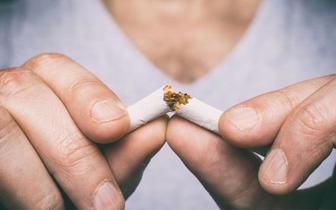 Sprzedaż papierosów dopiero od 21. roku życia? Dzięki temu mniej młodych uzależni się od palenia