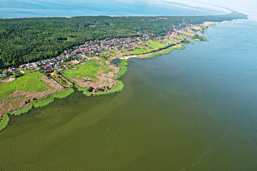 KONSULTACJE W BRUKSELI: Resort infrastruktury szykuje się do budowy drogi wodnej łączącej Zalew Wiślany z Zatoką Gdańską. Mimo że inwestycja nie będzie dofinansowana przez Komisję Europejską, rząd uzgodni z nią szczegóły projektu. [FOT. KACPER KOWALSKI-FORUM] 
