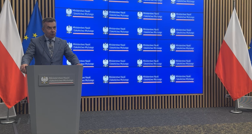Na zdjęciu minister Dariusz Wieczorek