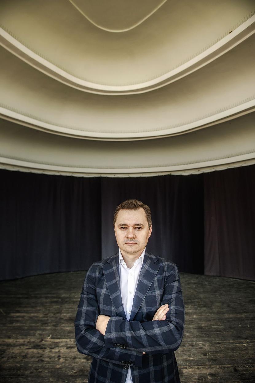 DZIAŁAMY GLOBALNIE:
