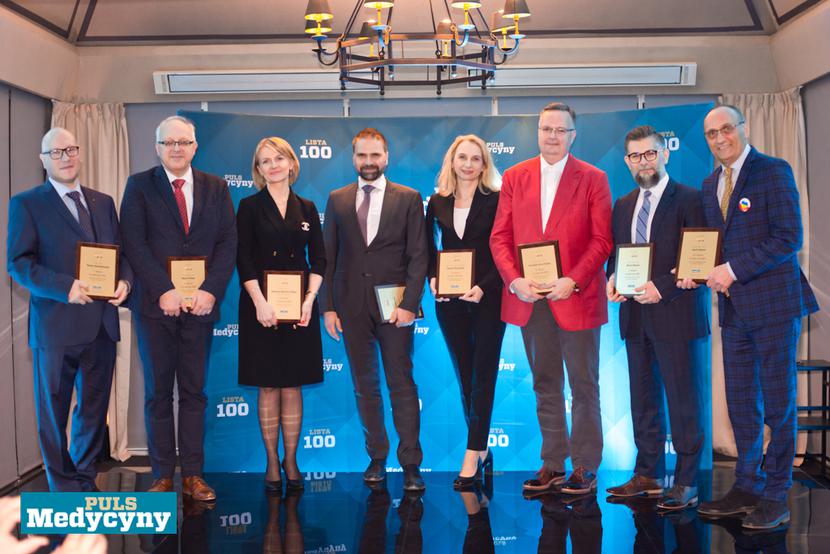 Na zdj. przedstawiciele pierwszej dziesiątki Listy Stu 2021 najbardziej wpływowych osób w polskiej medycynie.