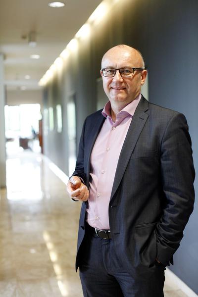 Pesa, którą kieruje Krzysztof Sędzikowski, próbuje uporać się z zaległymi zleceniami i pozyskać nowe kontrakty…