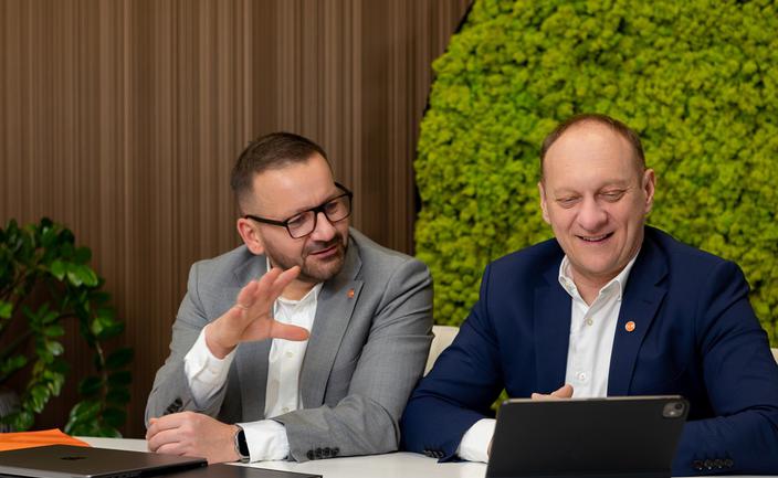 SLX: 20 lat, 50 talentów, jedna misja