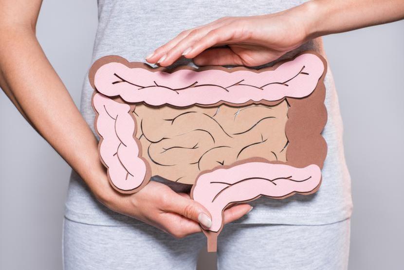 Przeszczep mikrobioty jelitowej zdrowej osoby do jelita dotkniętego dysbiozą znacząco zmniejsza ryzyko nawrotu zakażenia C. difficile. Przeszczep mikrobioty jelitowej zdrowej osoby do jelita dotkniętego dysbiozą znacząco zmniejsza ryzyko nawrotu zakażenia C. difficile.