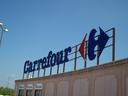 Francja wyraża stanowczy sprzeciw wobec próby przejęcia Carrefoura