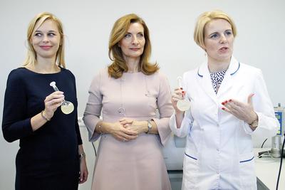 Na zdjęciu (od lewej): dr Katarzyna Niemirowicz-Laskowska i prof. Halina Car z UMB oraz dr Joanna Mystkowska z Politechniki Białostockiej.