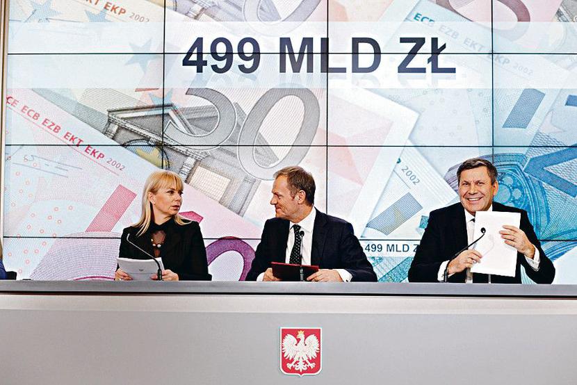 Premier Donald Tusk oraz jego zastępcy Elżbieta Bieńkowska i Janusz Piechociński przekonywali wczoraj, że Polska jest gotowa do rozdzielania unijnych dotacji. Teraz piłeczka jest po stronie Brukseli. [FOT. MW]
