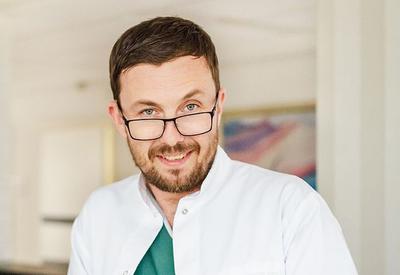 Dr n. med. Jarosław Feluś