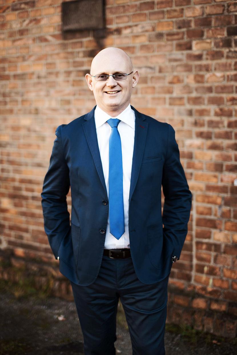 MŁODZI DECYDUJĄ: