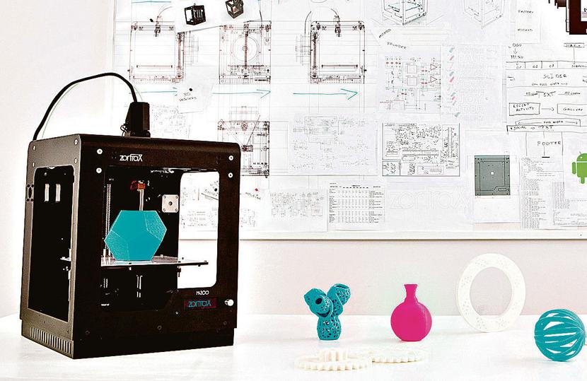 DRUKARKA CZY OBRABIARKA: Drukarki 3D nie pokrywają wzorem powierzchni, ale robią coś podobnego do wtryskarek — formują kształty z tworzywa. [FOT. ARC]
 