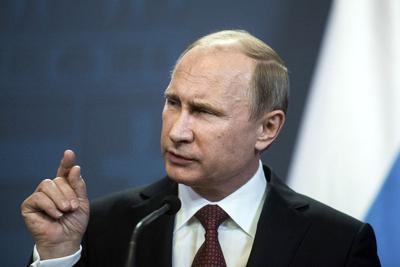 Z oświadczenia Putina wynika, że w 2014 roku zarobił łącznie 7,65 mln rubli (151,5 tys. dol.), czyli po ostatnim kursie ok. 573 tys. zł. To dwa razy więcej niż rok wcześniej