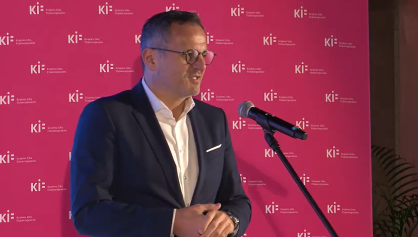 Prezes KRF dr Tomasz Dybek podczas konferencji podsumowującej projekt “Fizjo-Learning”, 29 lutego 2024 r.