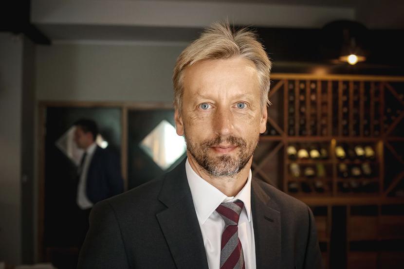 DWA SILNIKI:
