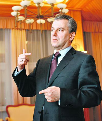 Cezary Grabarczyk, nowy minister sprawiedliwości, zadecyduje o losach projektu lustracji majątkowej wymyślonej przez poprzednika. Totalna krytyka, z jaką spotkał się projekt, pewnie przechyli szalę.